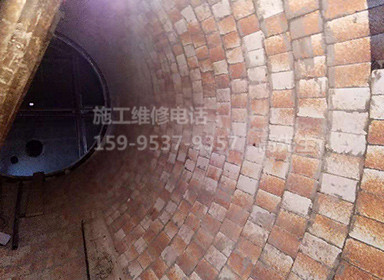 60吨危险品垃圾焚烧炉